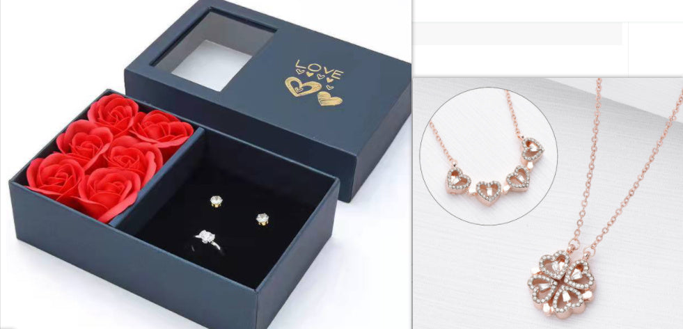 Magnetic Folding Heart Shaped Four Leaf Clover Pendant Love