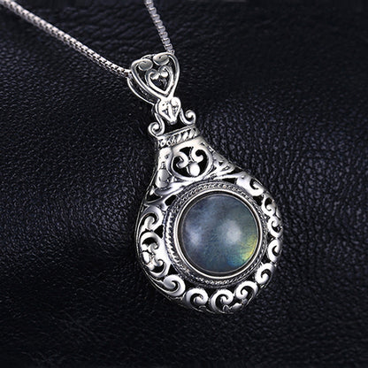 Women's Fashion Grey Blue Glitter Labradorite Necklace
